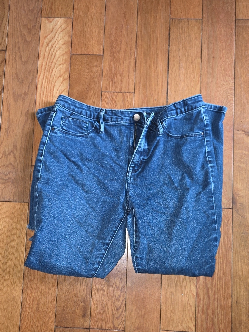 51 - Mossimo Supply Co. Women’s Skinny Jeans - Blue Denim